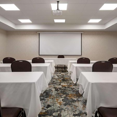 Hampton Inn By Hilton Brampton - Toronto Eksteriør billede