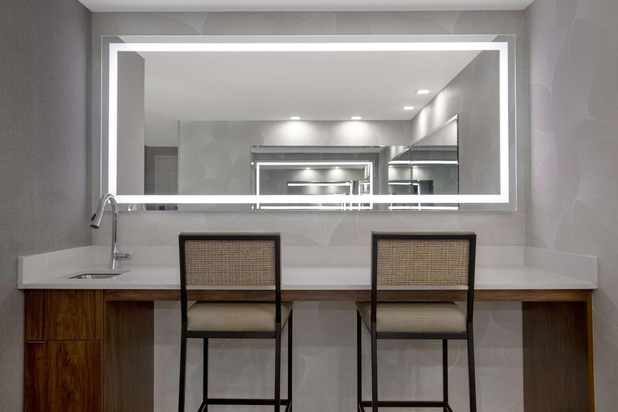 Hampton Inn By Hilton Brampton - Toronto Eksteriør billede