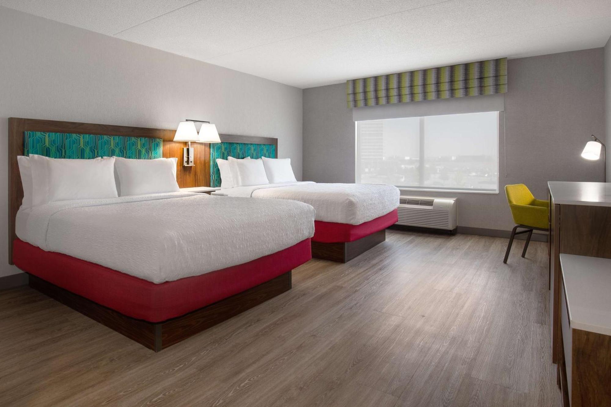 Hampton Inn By Hilton Brampton - Toronto Eksteriør billede